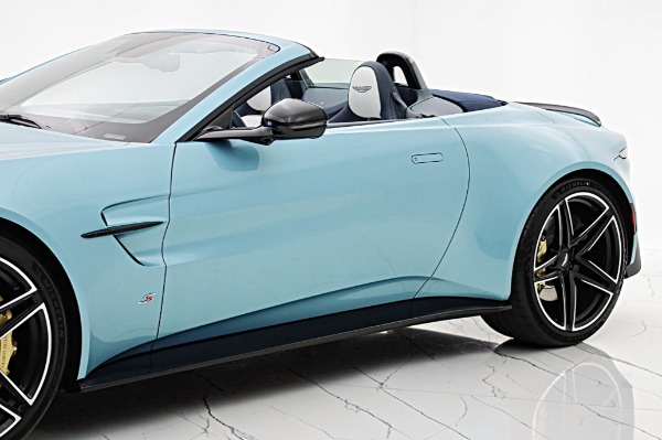 New 2026 Aston Martin Vantage S Roadster for sale $278,300 at Bentley Palmyra N.J. in Palmyra NJ 08065 3