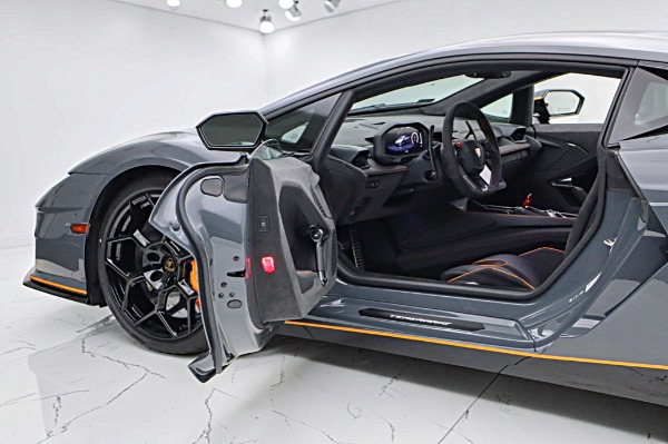 New 2026 Lamborghini Temerario for sale $469,349 at Bentley Palmyra N.J. in Palmyra NJ 08065 4