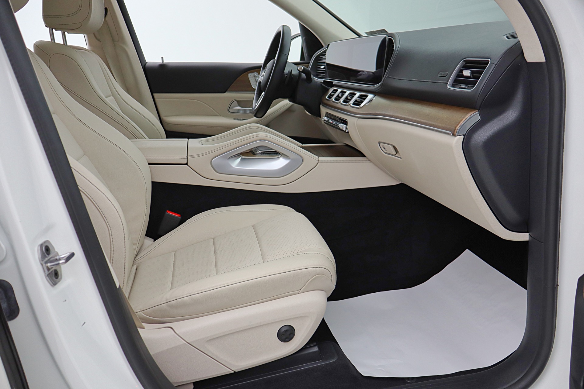 2023 Mercedes-Benz GLS GLS450 - Photo 28