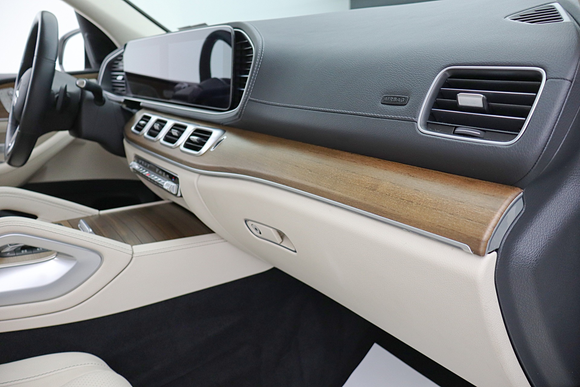2023 Mercedes-Benz GLS GLS450 - Photo 29