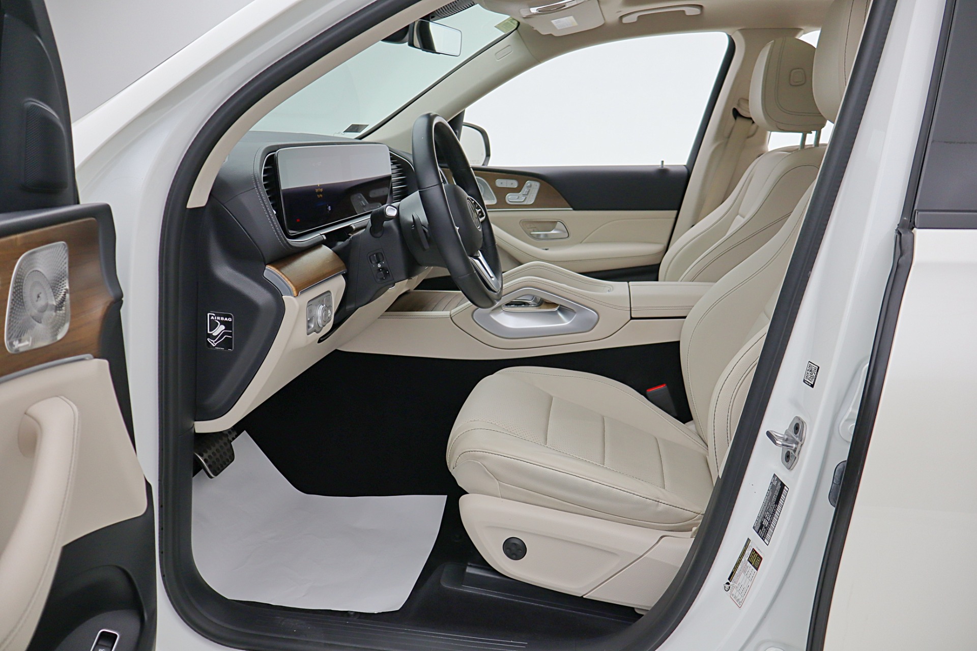 2023 Mercedes-Benz GLS GLS450 - Photo 35