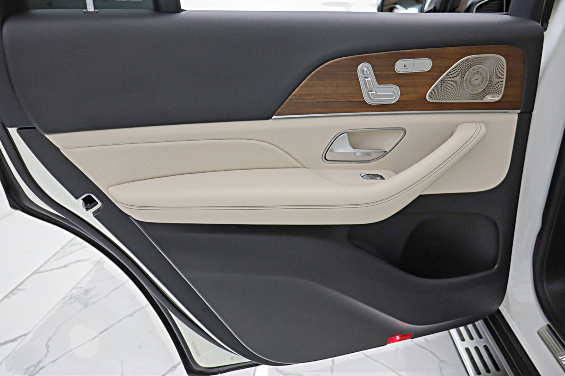 2023 Mercedes-Benz GLS GLS450 - Photo 41