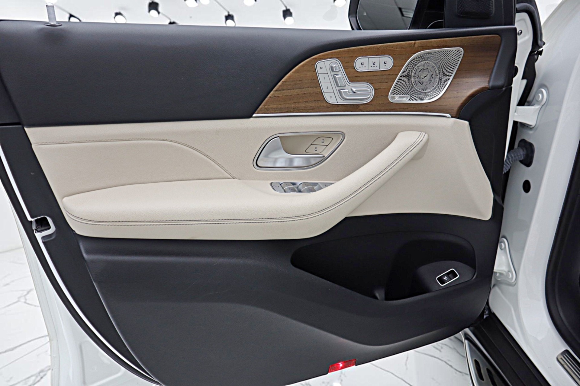 2023 Mercedes-Benz GLS GLS450 - Photo 43