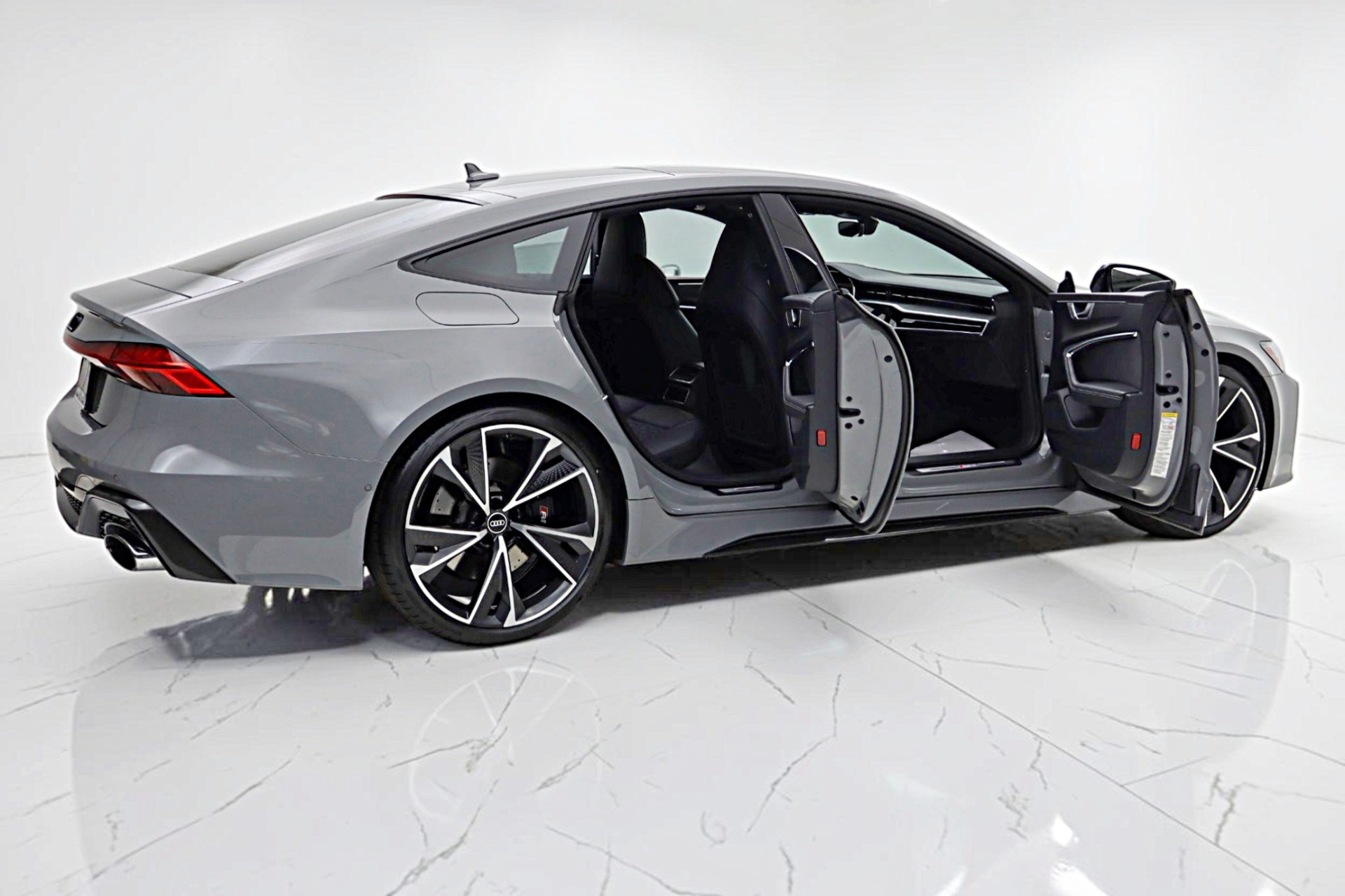 2022 Audi RS 7 Base - Photo 12