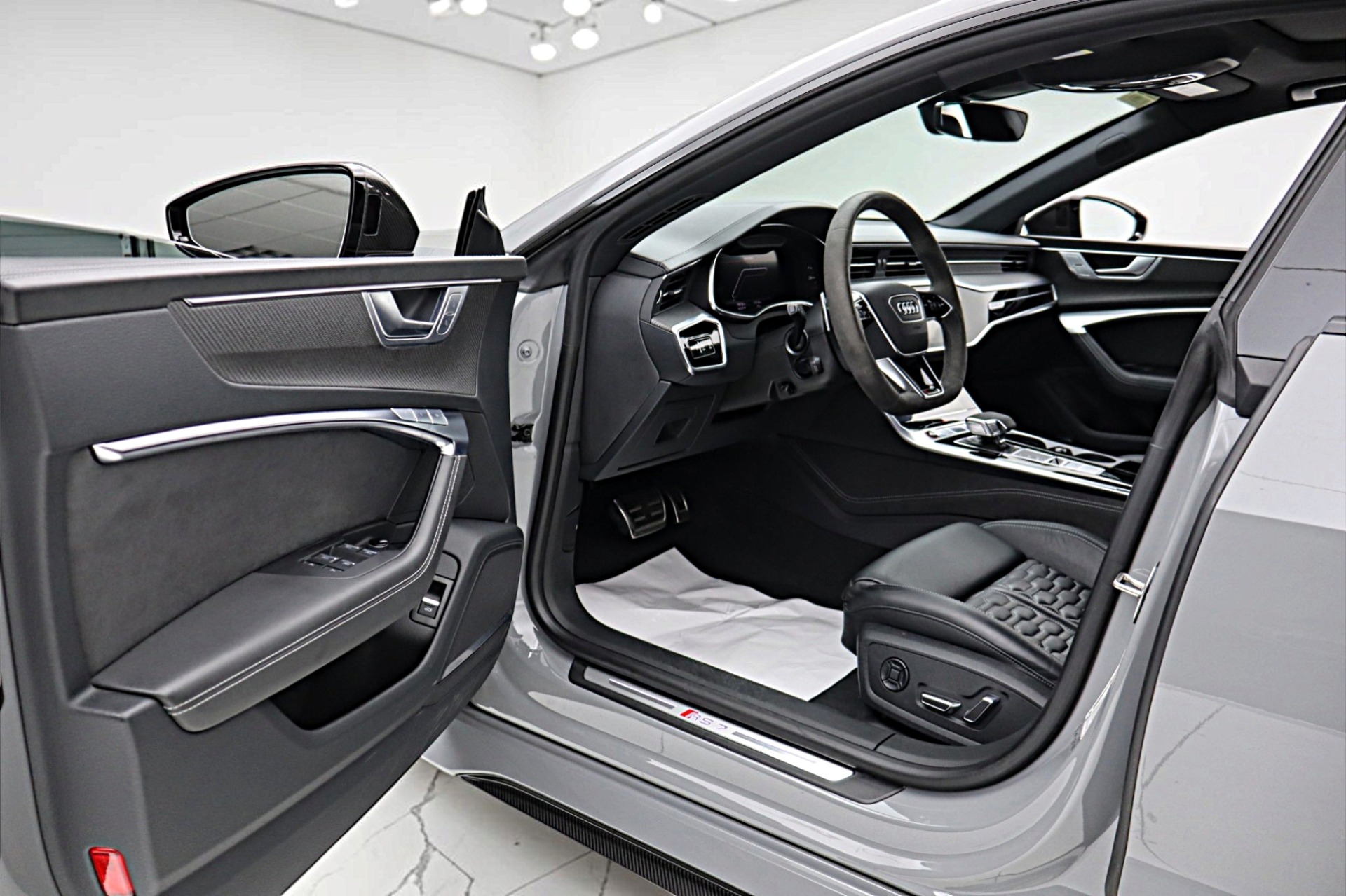 2022 Audi RS 7 Base - Photo 33