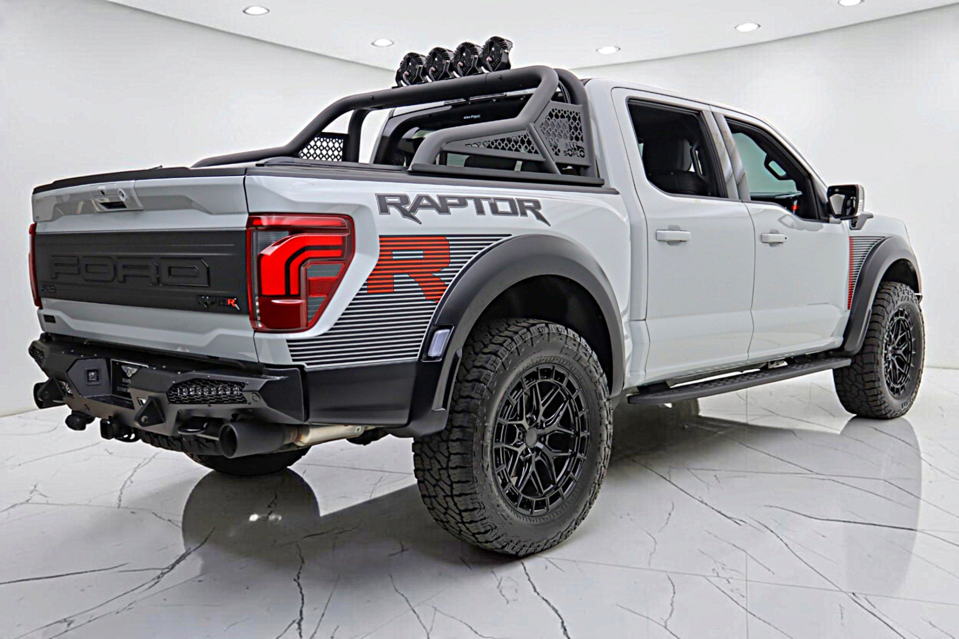 2026 Ford F-150 Raptor - Photo 12