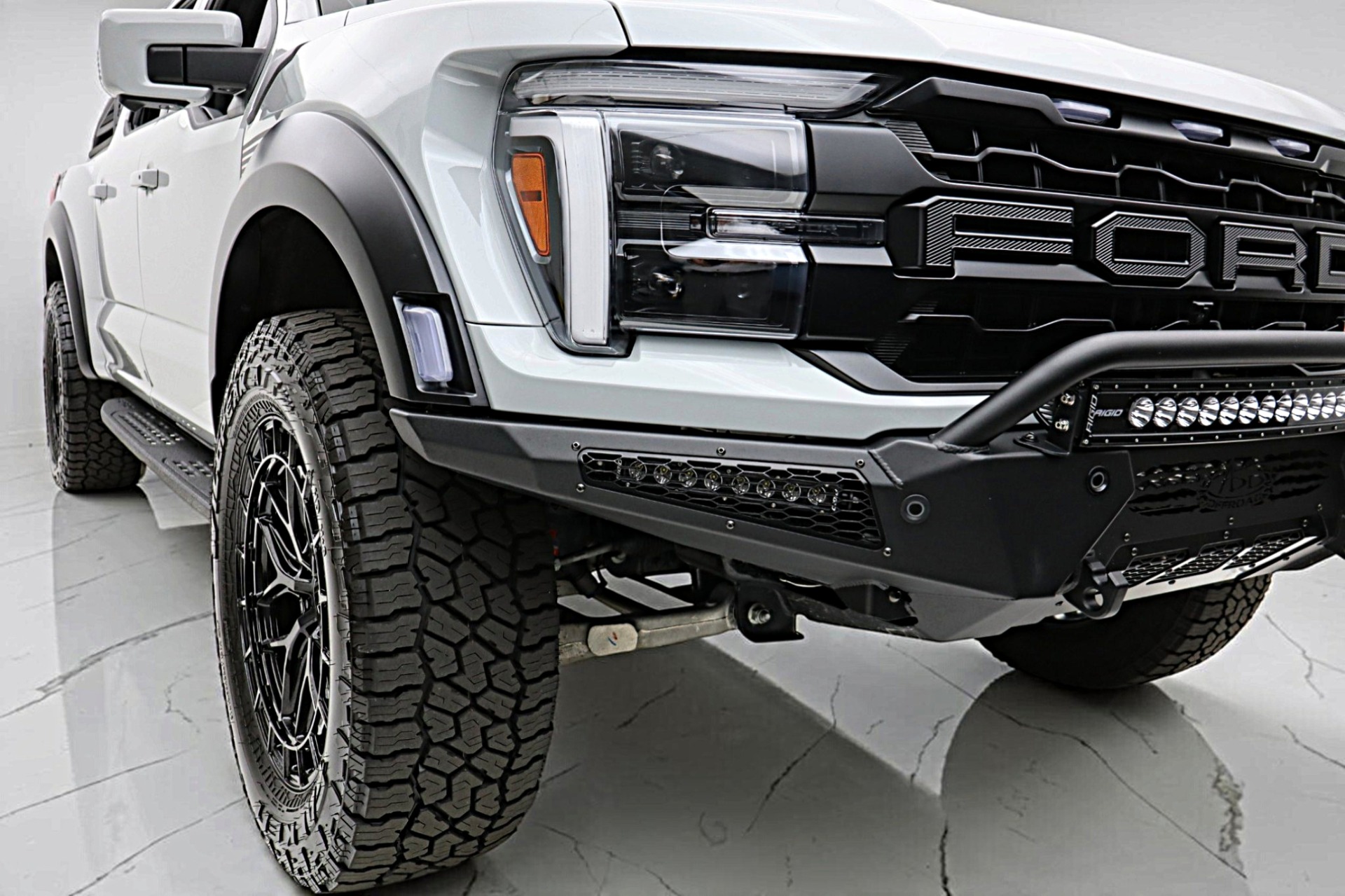 2026 Ford F-150 Raptor - Photo 23