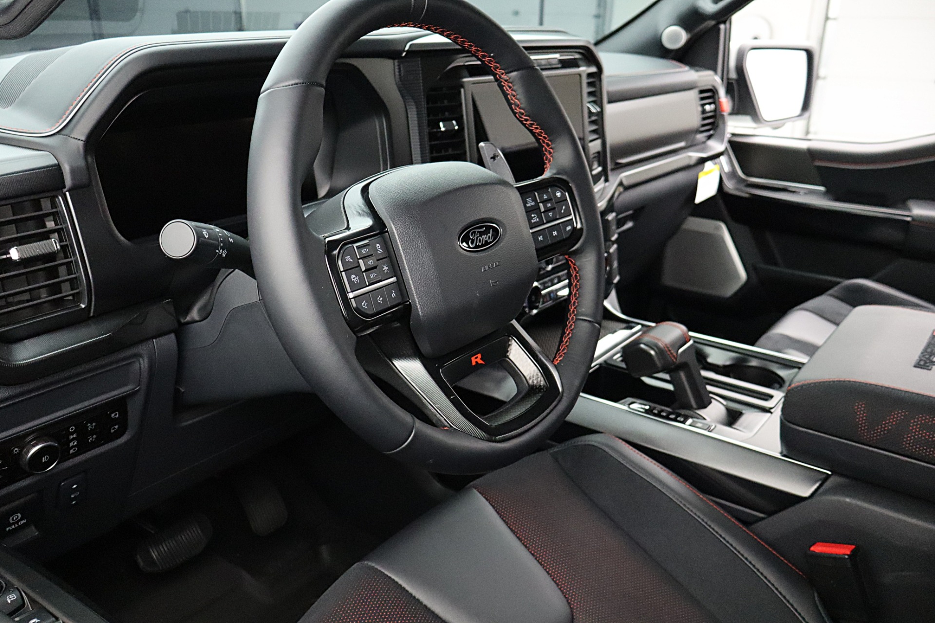2026 Ford F-150 Raptor - Photo 24