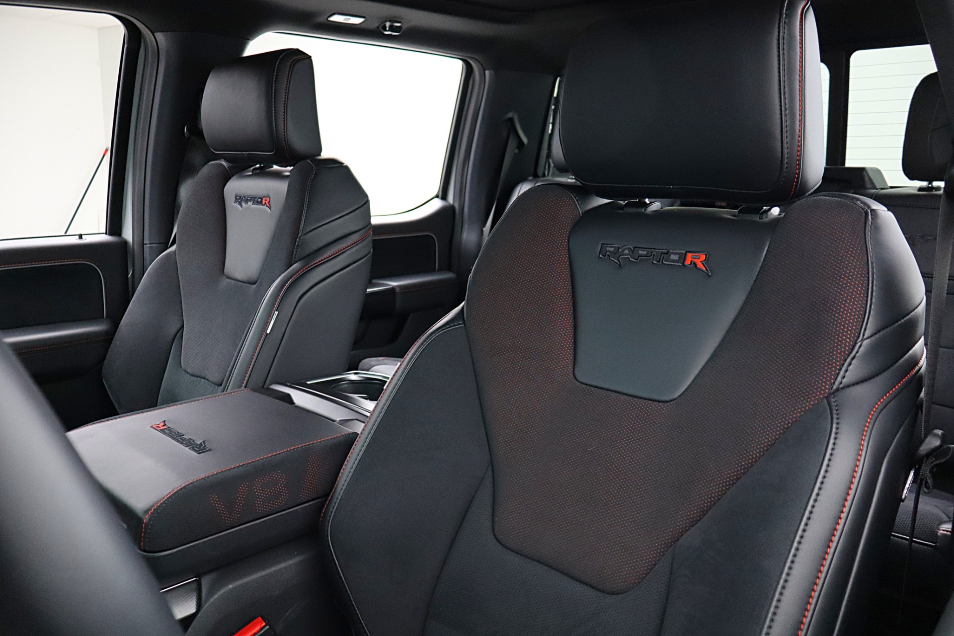 2026 Ford F-150 Raptor - Photo 27