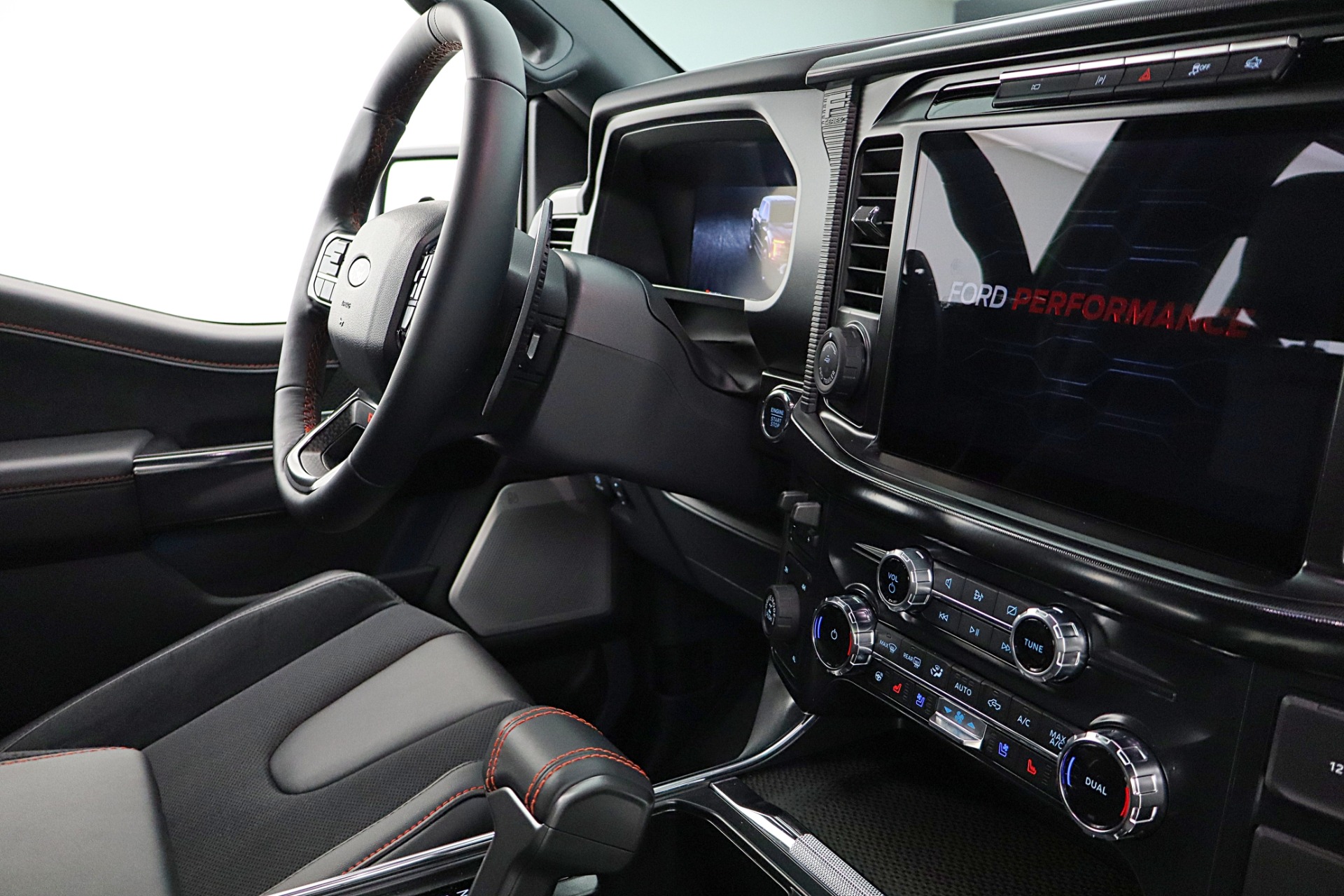 2026 Ford F-150 Raptor - Photo 31