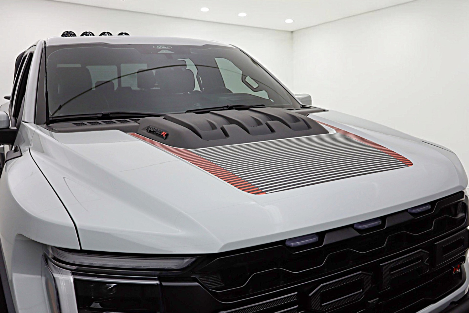 2026 Ford F-150 Raptor - Photo 6