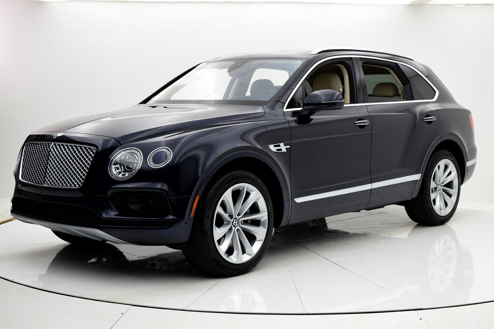 New 2017 Bentley Bentayga W12 for sale Sold at Bentley Palmyra N.J. in Palmyra NJ 08065 2