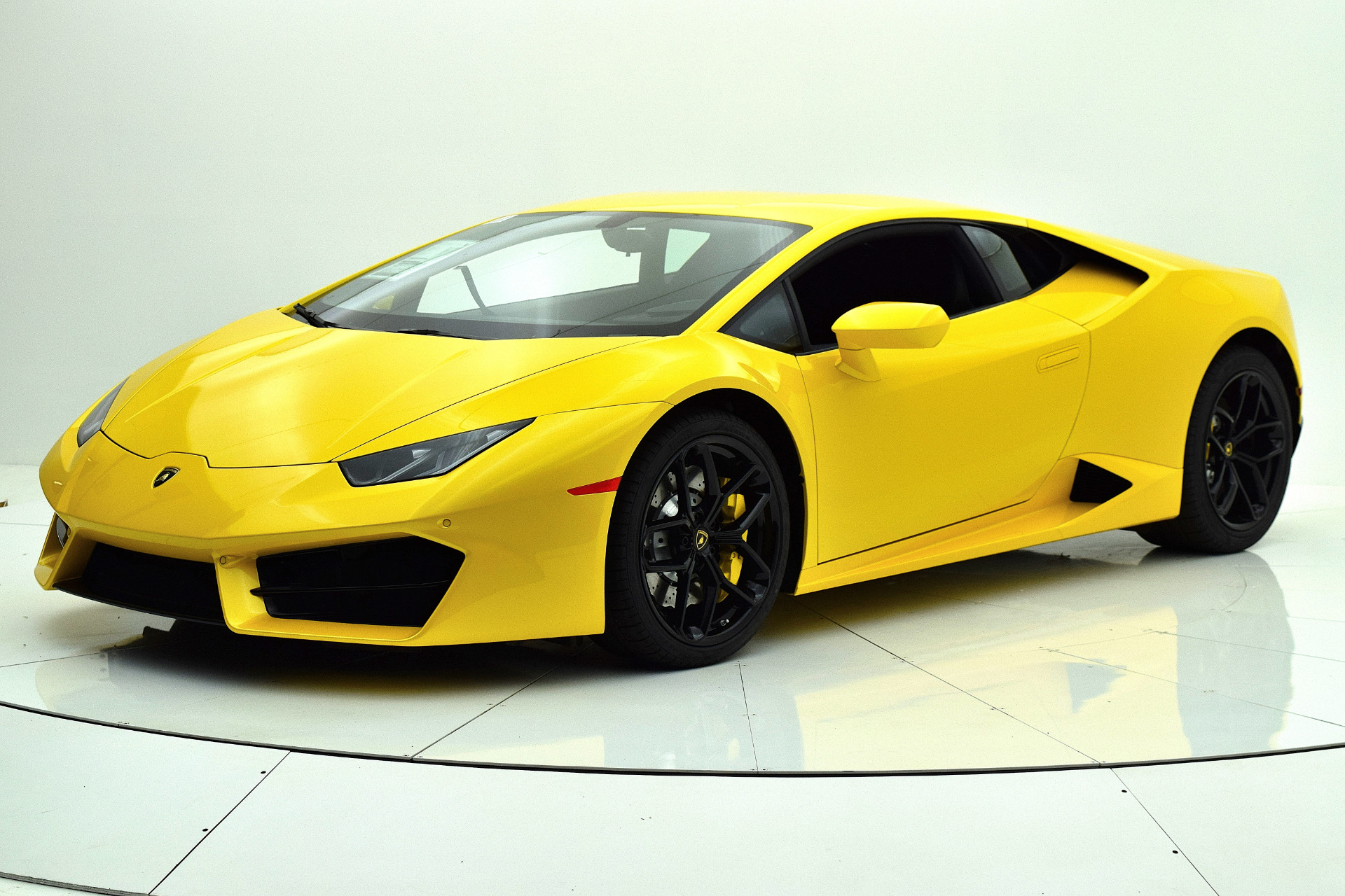 Used 2017 Lamborghini Huracan LP 580-2 for sale Sold at Bentley Palmyra N.J. in Palmyra NJ 08065 2