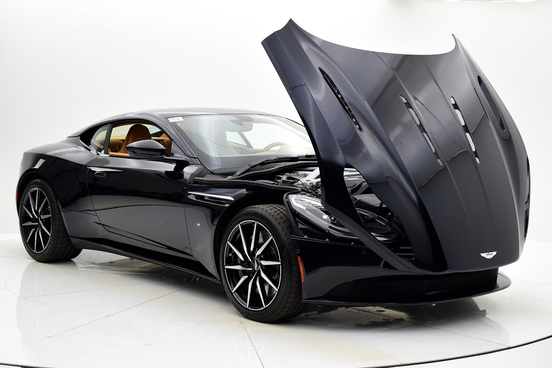 New 2018 Aston Martin DB11 V12 Coupe For Sale ($262,239) | Bentley