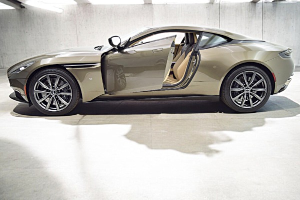 Used 2018 Aston Martin DB11 V12 Coupe for sale Sold at Bentley Palmyra N.J. in Palmyra NJ 08065 4