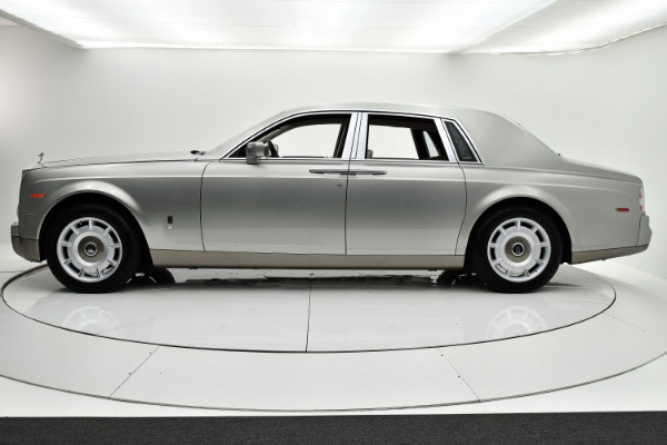 Used 2004 Rolls-Royce Phantom for sale Sold at Bentley Palmyra N.J. in Palmyra NJ 08065 3