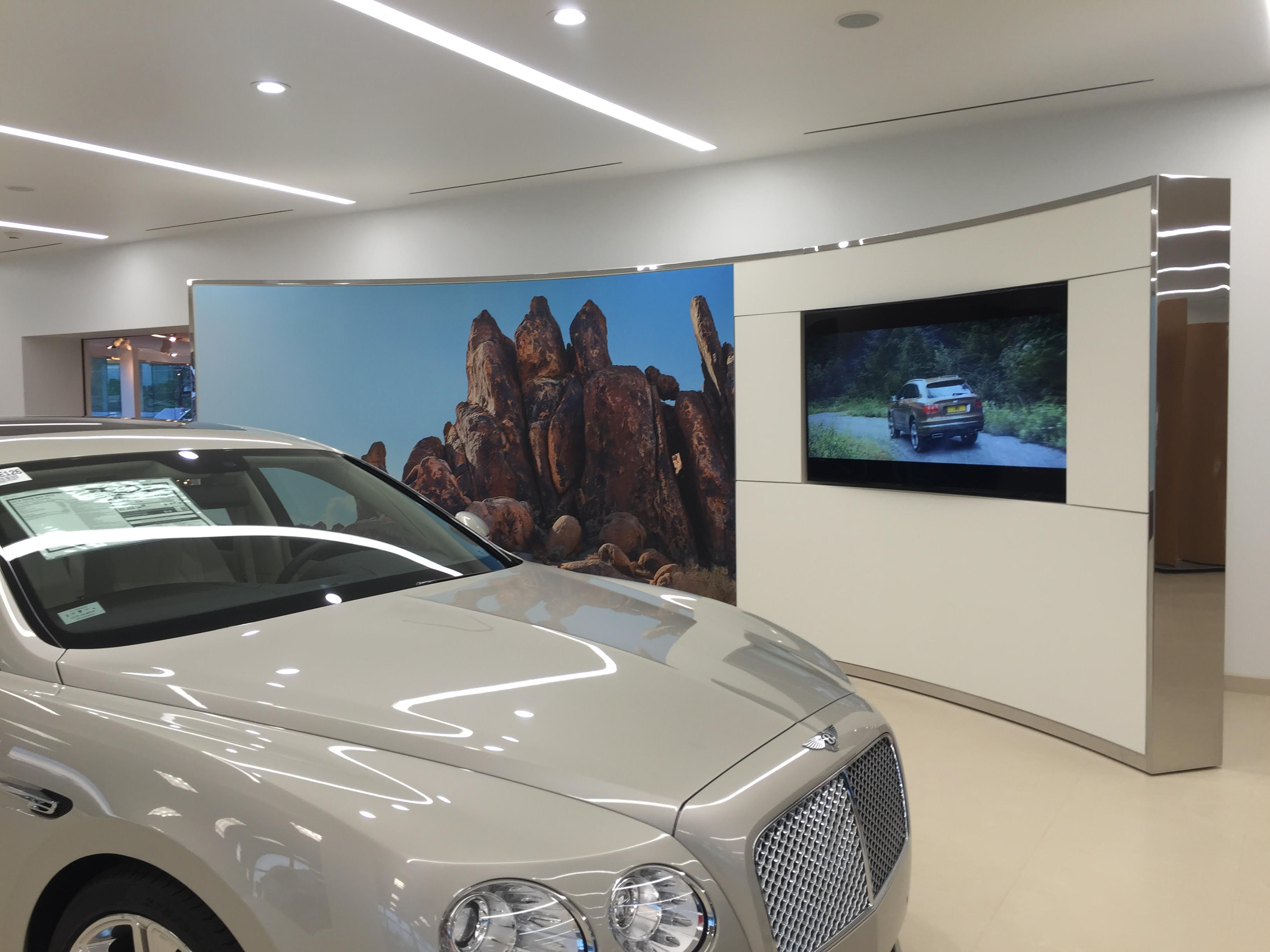 FC Kerbeck Bentley Dealership Showroom